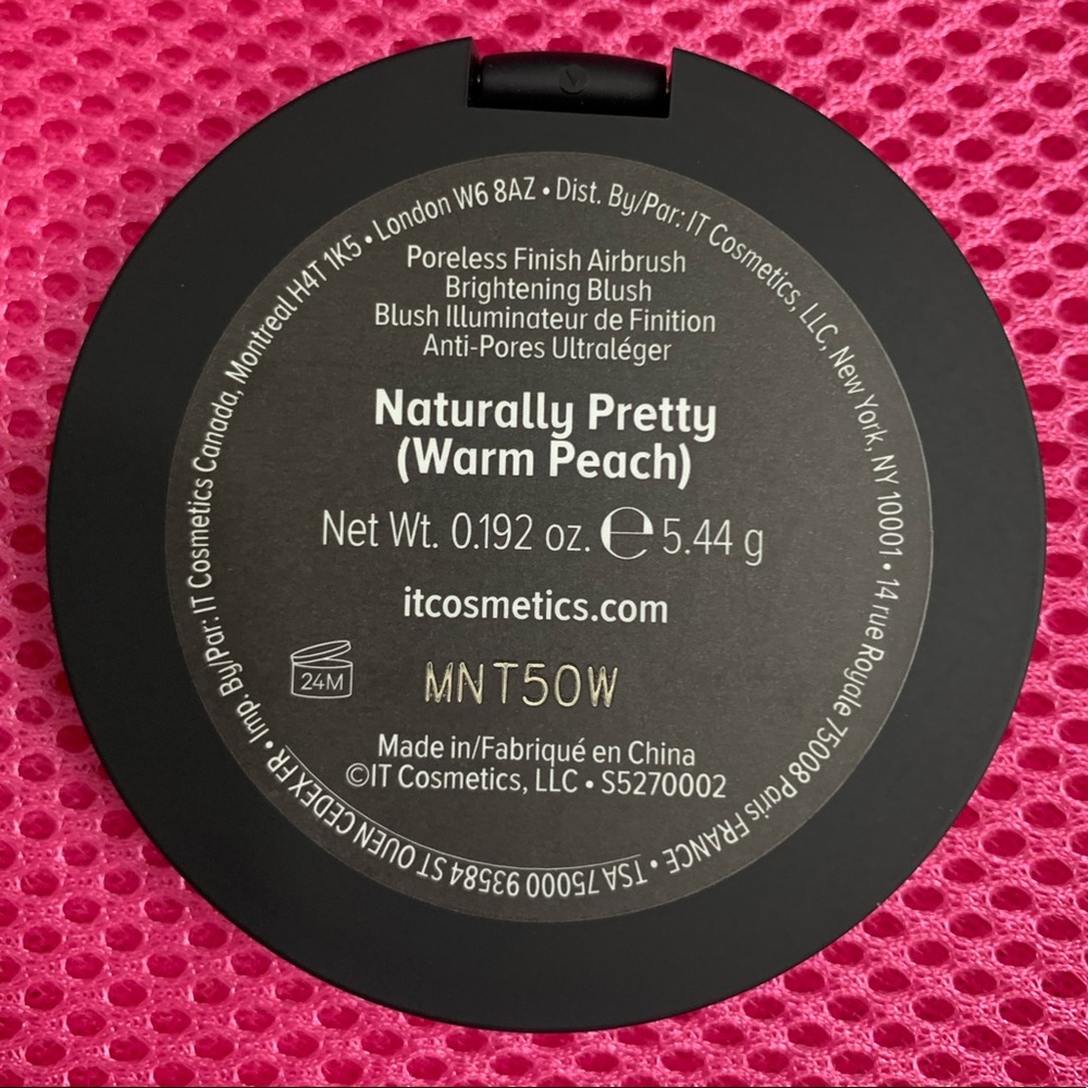 It Cosmetics Bye Bye Pores Blush-Naturally… - Picture 3 of 4